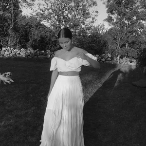 Vit långkjol - Den mest magiska långkjolen! Perfekt för student, midsommar, you name it! 