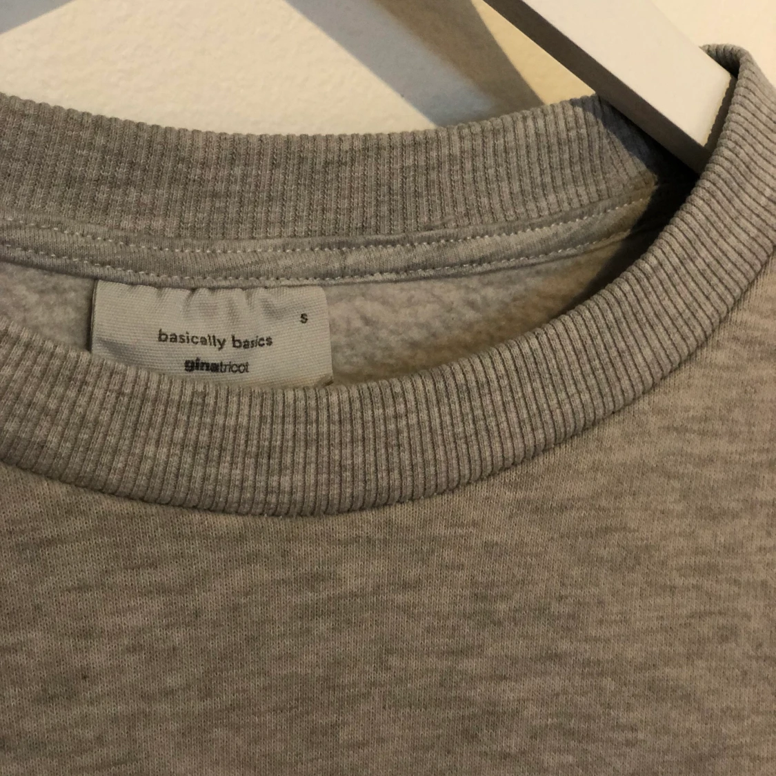 Sweatshirt från Gina Tricot - 91