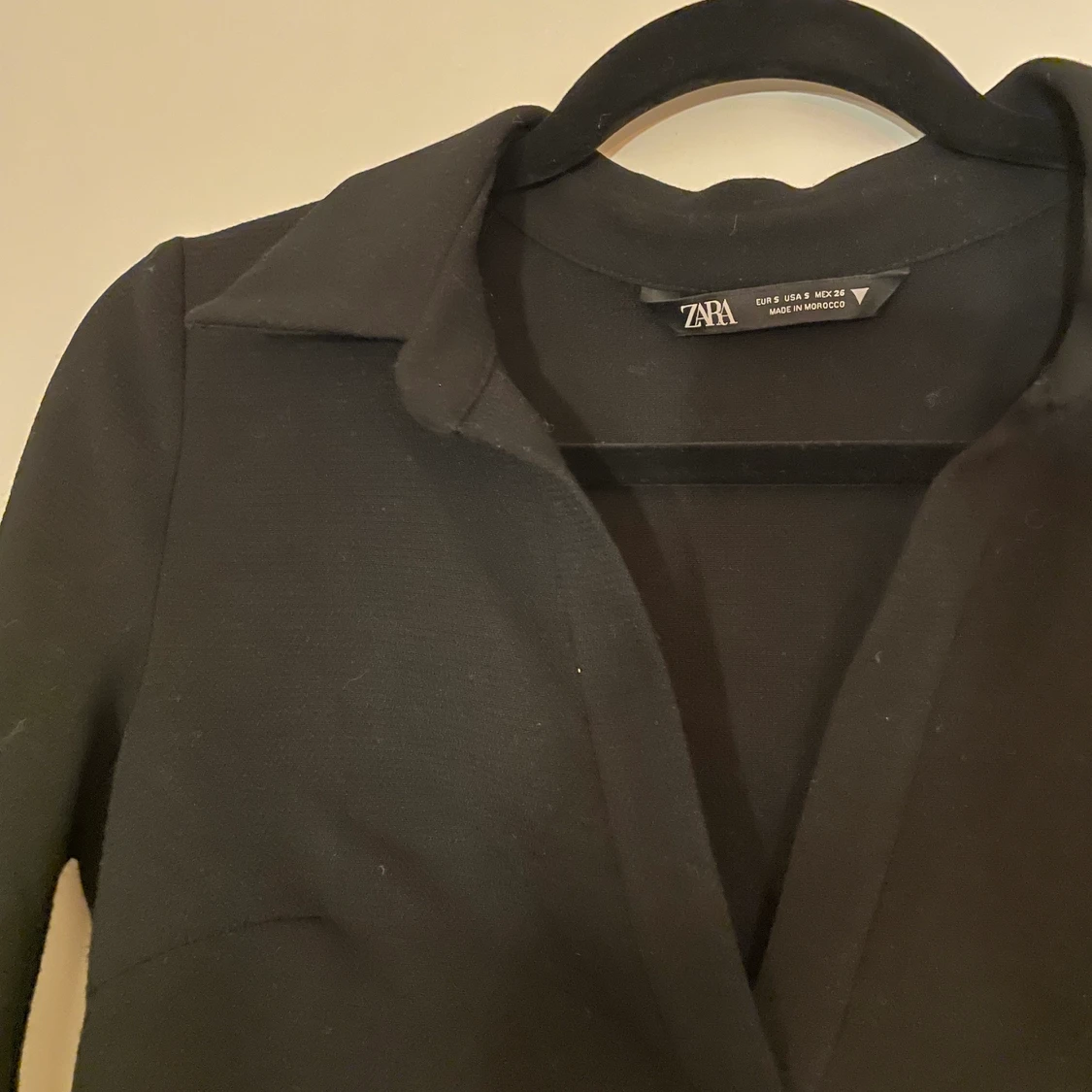 Basic svart topp - 91