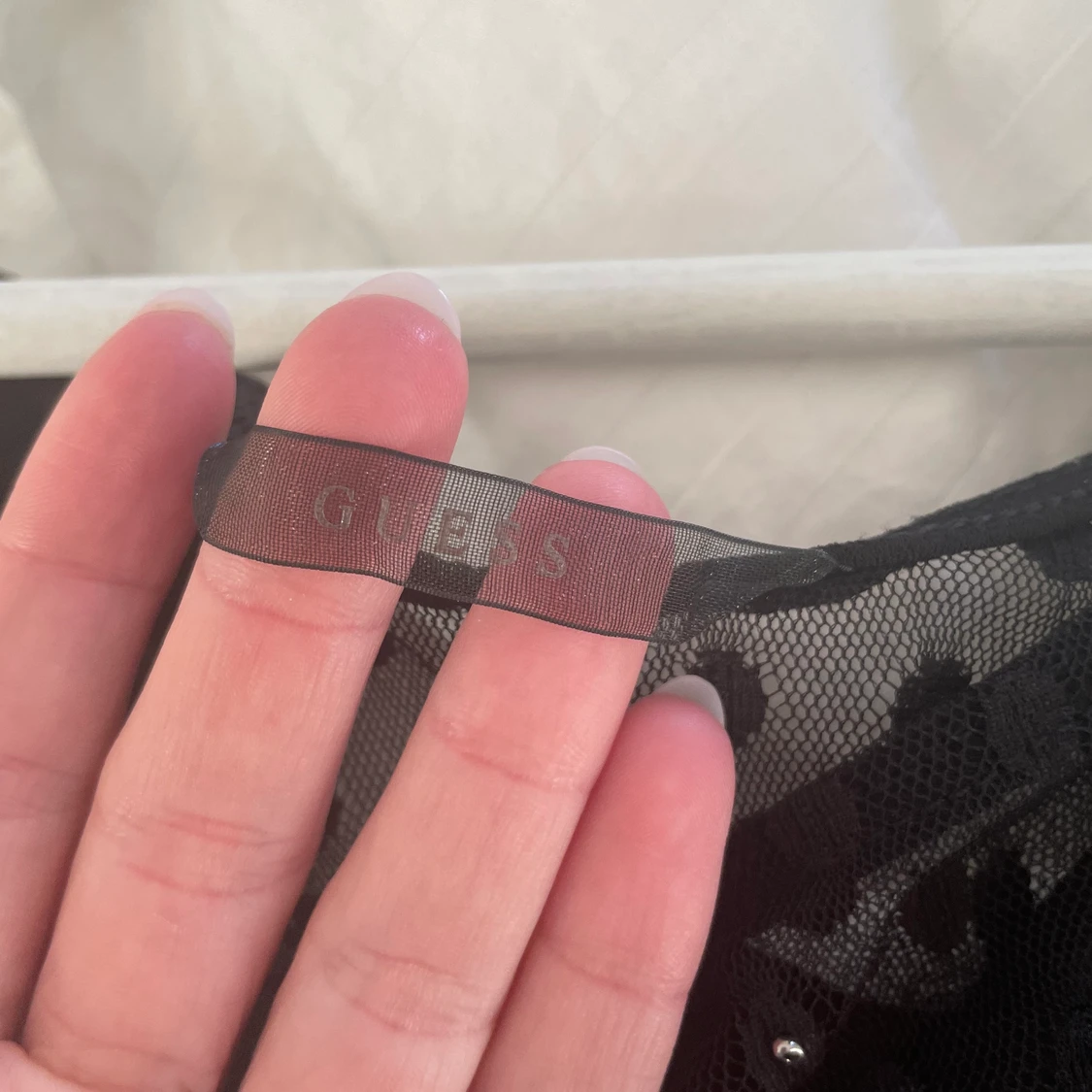 TOPP FRÅN GUESS - 91