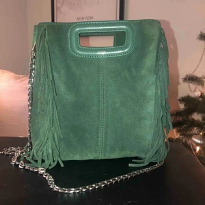 One size  - Säljer denna fina väska då den inte kommer till användning längre. Den är använd få gånger och är i bra skick 💞