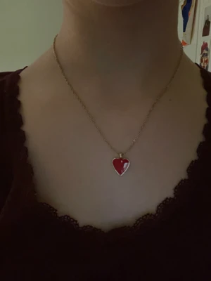 Heart necklace - Ej guld! Rött hjärt halsband💋FRAKT:5kr