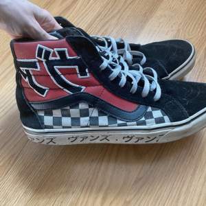 Vans Sk8-Hi Japanese Type i mycket bra skick.  Inköpta för 189 dollar