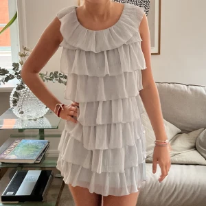 Volang klänning!! - Klänning med volanger så snygg till sommmaren💗💗