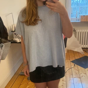 Soft goat tröja  - Säljer en så fin tröja från soft goat som jag köpt här på plick men söker en annan därför lägger jag ut. Skriv vad ni kan tänka er betala för den💞