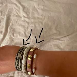 Säljer ett armband från dior men de är inte äkta sen ett armband med nitar jättefint och en Edblad ring❤️ Dior=380kr  Nitarmbandet=400kr  Edblad ring=300  Storlek går att ändra på armbanden och ringen är 16.8
