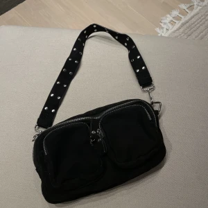 Connie bag - Connie big bag från GinaTricot, använd men i bra skick!😃