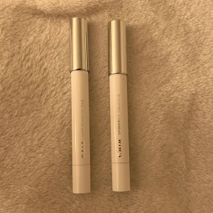 Oanvända ögonskuggor  - Från caia, nya 