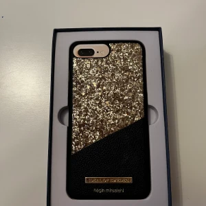 Idela of sweden skal  - Ett fint, oanvänt ideal of sweden skal, till iPhone 8/7/6/6s PLUS. Night out gold