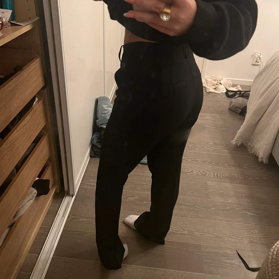 Kostymbyxor ”Vilma” från bikbok, strl 34 - 91