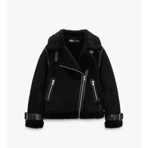 Zara jacka - Säljer denna slutsålda jacka från zara. Nyskick och använd fåtal gånger. Storlek M men passar mig som brukar ha S. TRYCK INTE PÅ KÖP NU