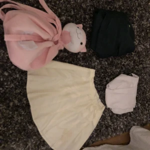 Chiaki nanami cosplay - Hej! Jag säljer min chiaki nanami cosplay + hennes katt-ryggsäck! , tar endast svisch! Kan tänkas mötas upp på närcon vinter eller sommar