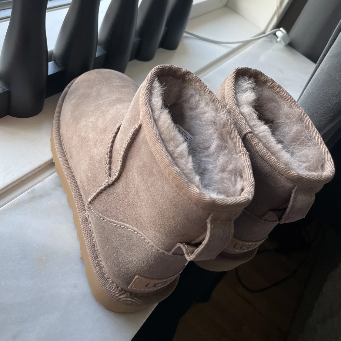 Uggs  - 91
