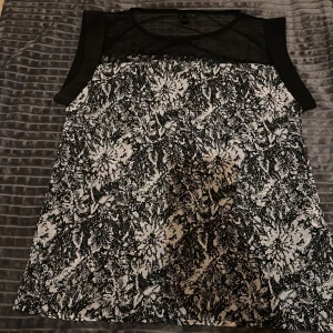 Blus - Mycket bra skick 