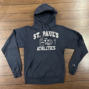 ST Paul vintage champion Hoodie - Snygg vintage Hoodie i storlek S!   Använd gärna köp nu!