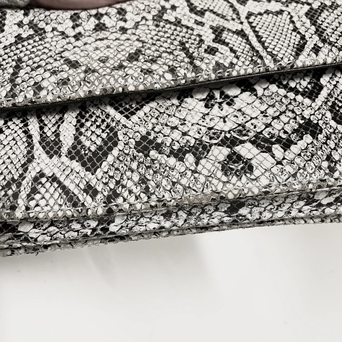 Väska med axelband - 91