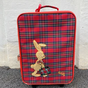 Resväska  - Till barn. Super fint skick! Passar nu mot påsken. Möts upp. Leverans kan bli svårare. 