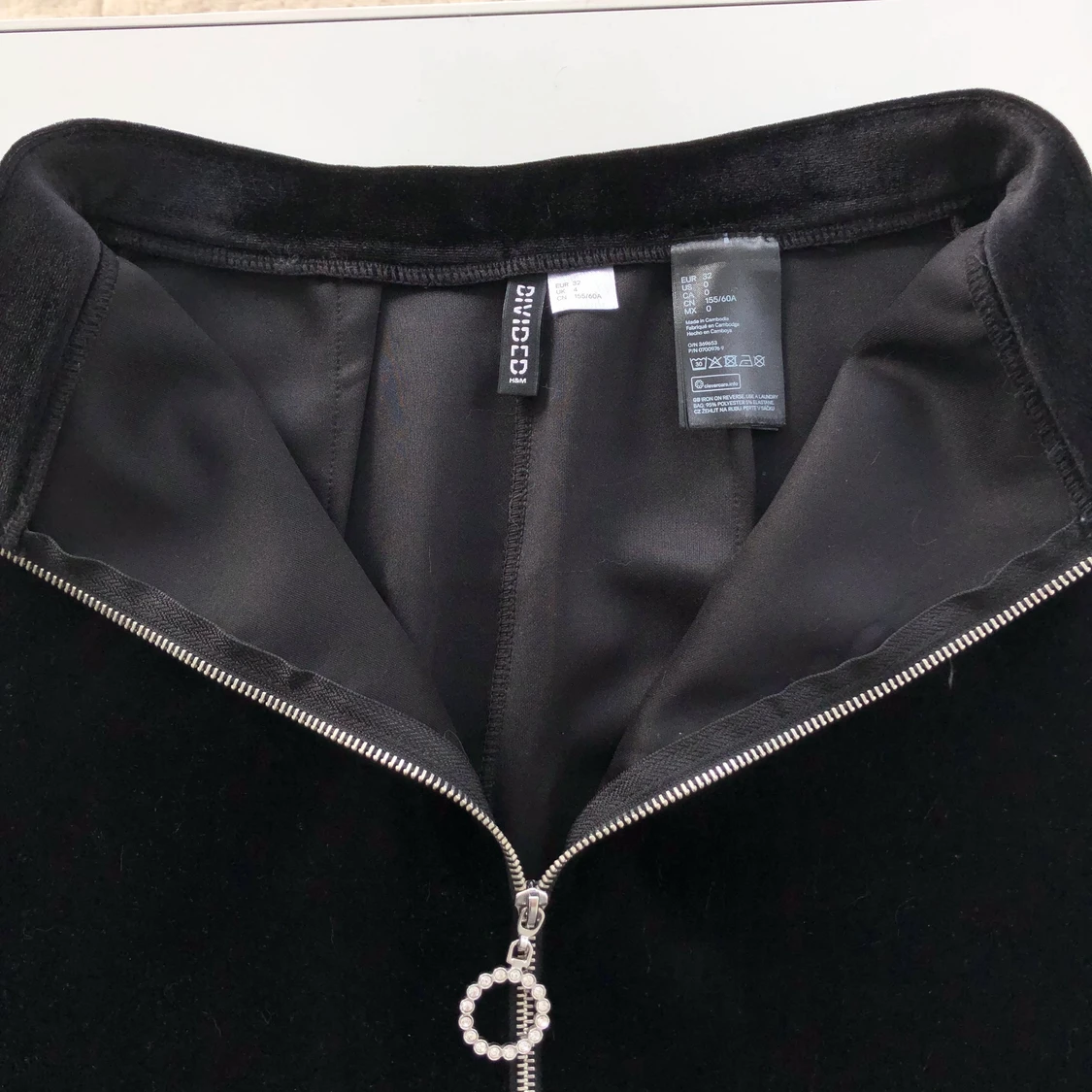 Sammet kjol med dragkedja - 91