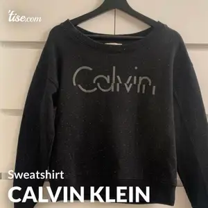 Calvin Klein sweatshirt. Storlek S. Använd ett fåtal gånger. 