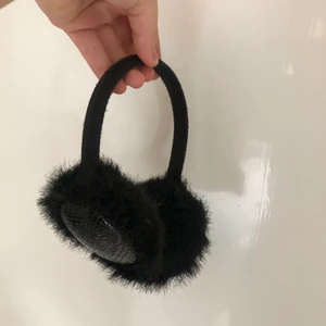Öronmuffar  - Söta öronmuffar jätte fint skick 