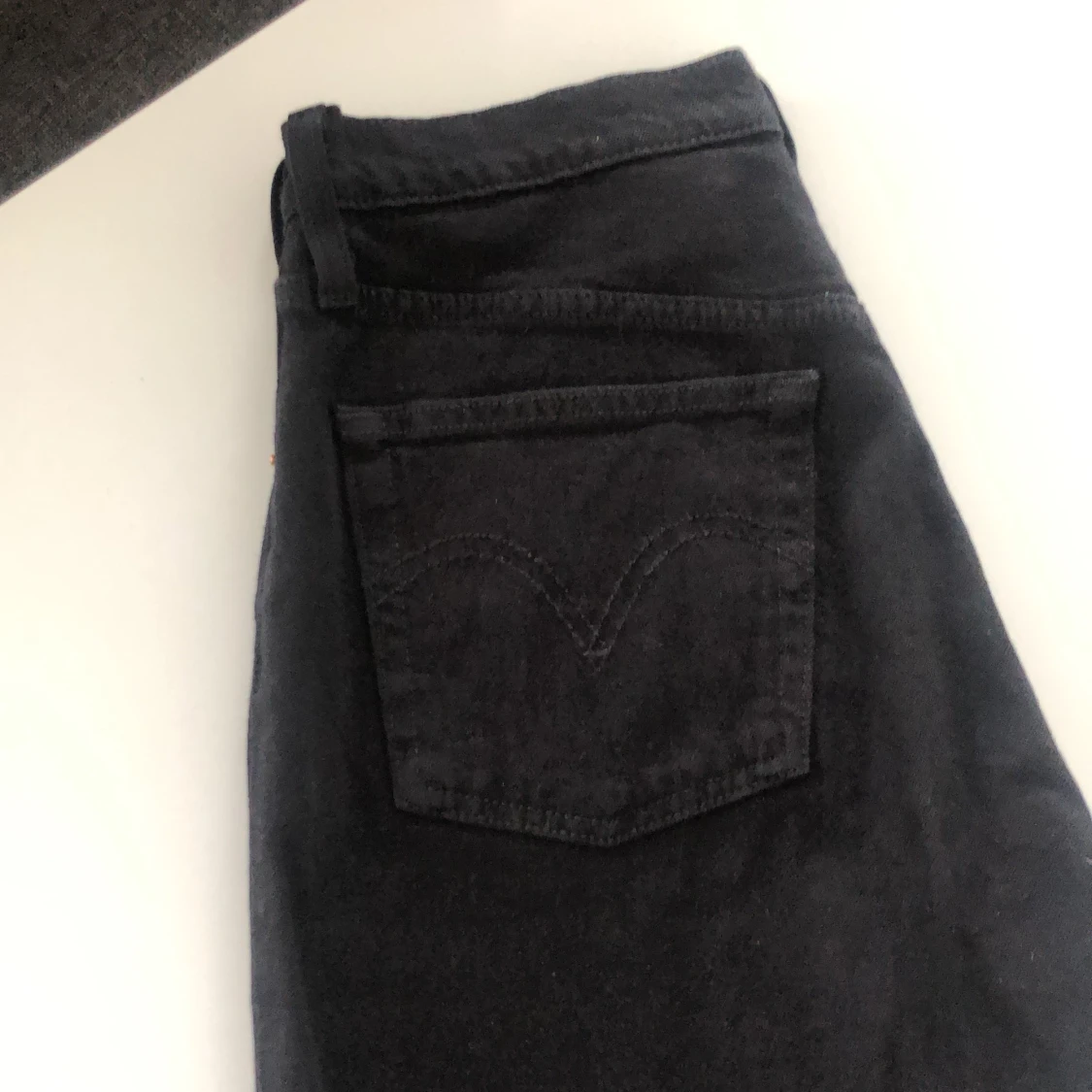 Svarta Levis jeans, tajta - 91
