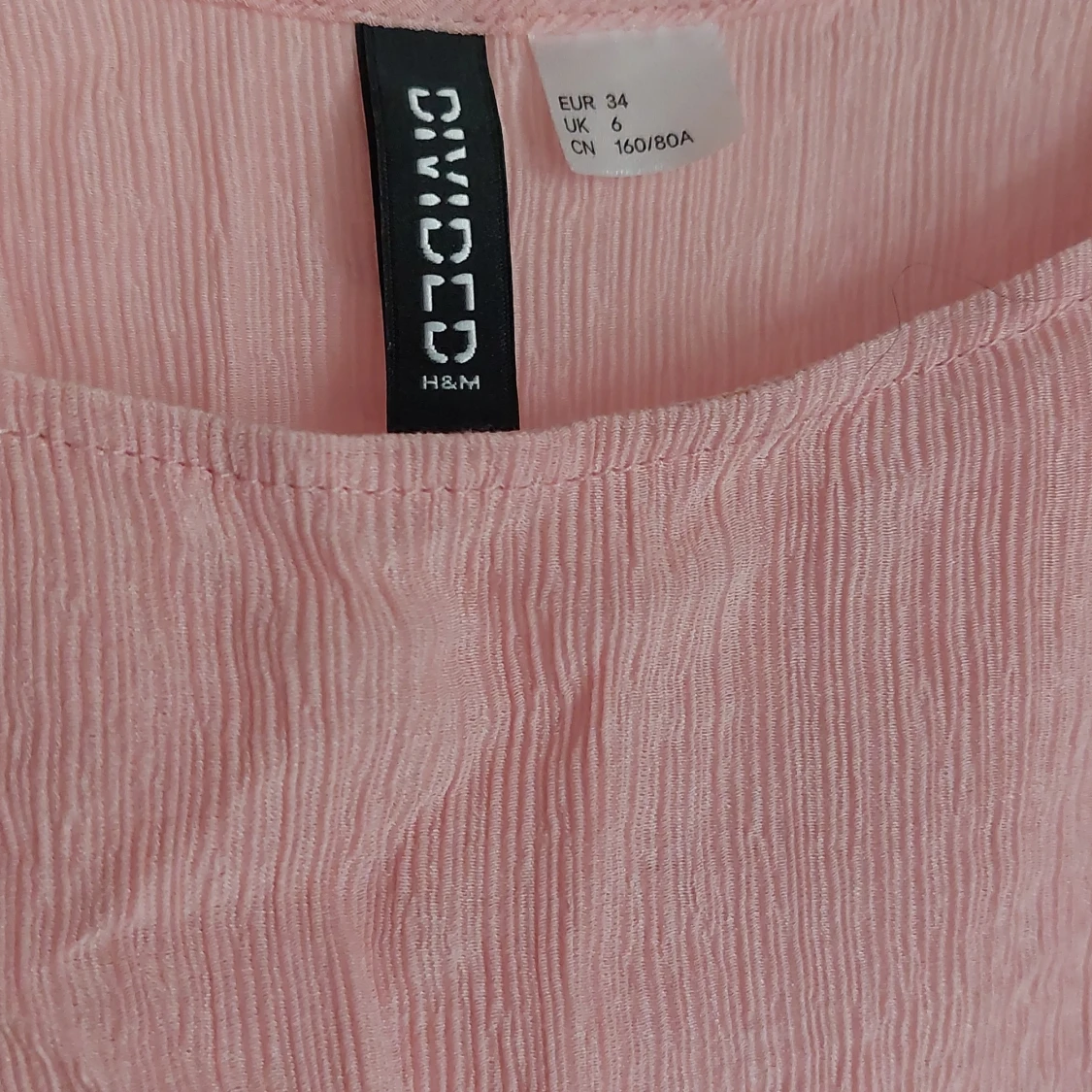 Gulligt linne från H&M - strl 34 - 90