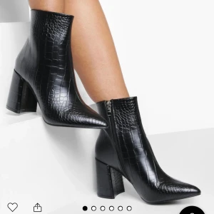 Ankle Boots  - Nya, använda Max en gång! Klackhöjd 8 cm 