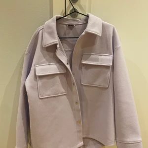 Jacka - Super fin jacka som inte kommer till användning