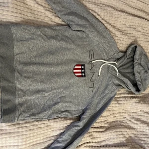 Gant hoodie - Äkta gant hoodie, använd några gånger men kommer inte till användning längre. 
