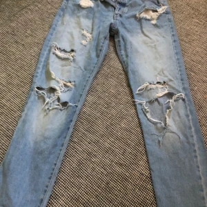 Jeans - Bra skick men använda en del gånger 