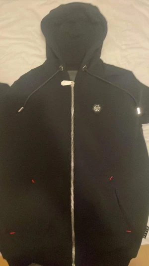 Philip plein kofta  - Philip plein kofta   Storlek M passar även S Nypris 7599kr Tar även emot byten