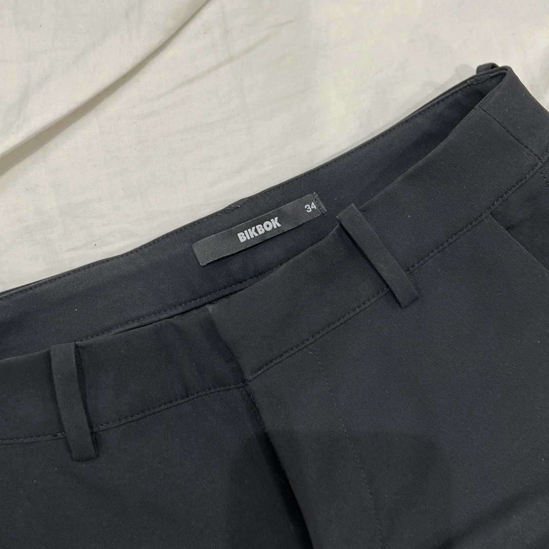 Lågmidjade kostymbyxor 