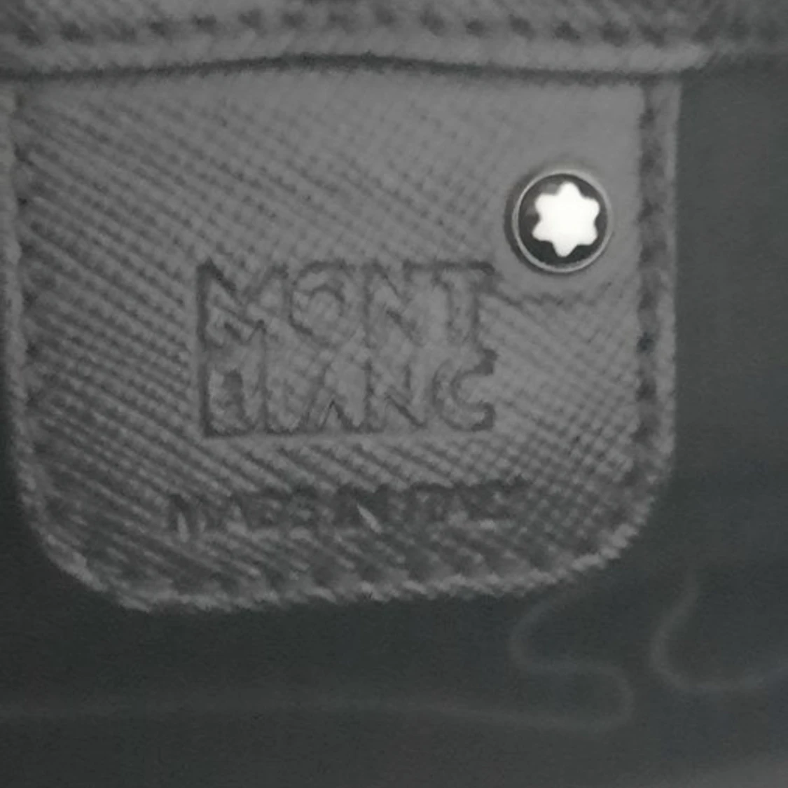 Montblanc axelremsväska  - 91