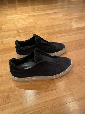 Axel arigato 360 laceless - Storlek 44 Använda hyfsat mycket