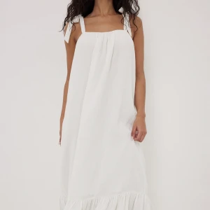 Lojsan Wallin x NA-KD  - Superfin långklänning, helt oanvänd! 