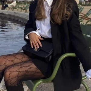 Svart kavaj - Svart kavaj från zara som är jätte jätte fin speciellt till sommaren, 