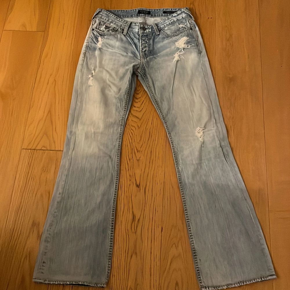 Guess falcon store slim boot