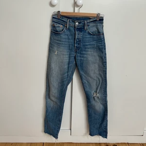 Levis jeans - Ett par jeans från Levis, passar en ganska kort xs-s