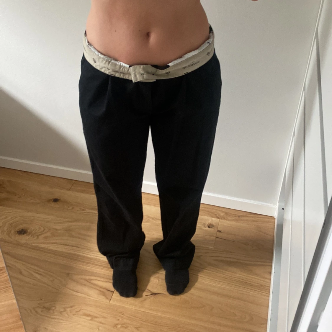 Svarta MC.GORDON chinos 