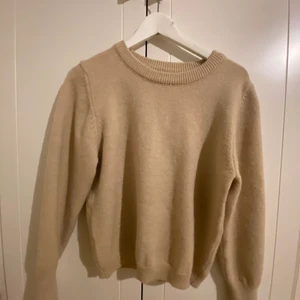 Tröja  - Tröja från shein, skönt och mjukt material  Oanvänd Köparen står för frakten 