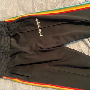 Palm angels rainbow stripe pants - 8/10 nypris ca 4389kr!!!!