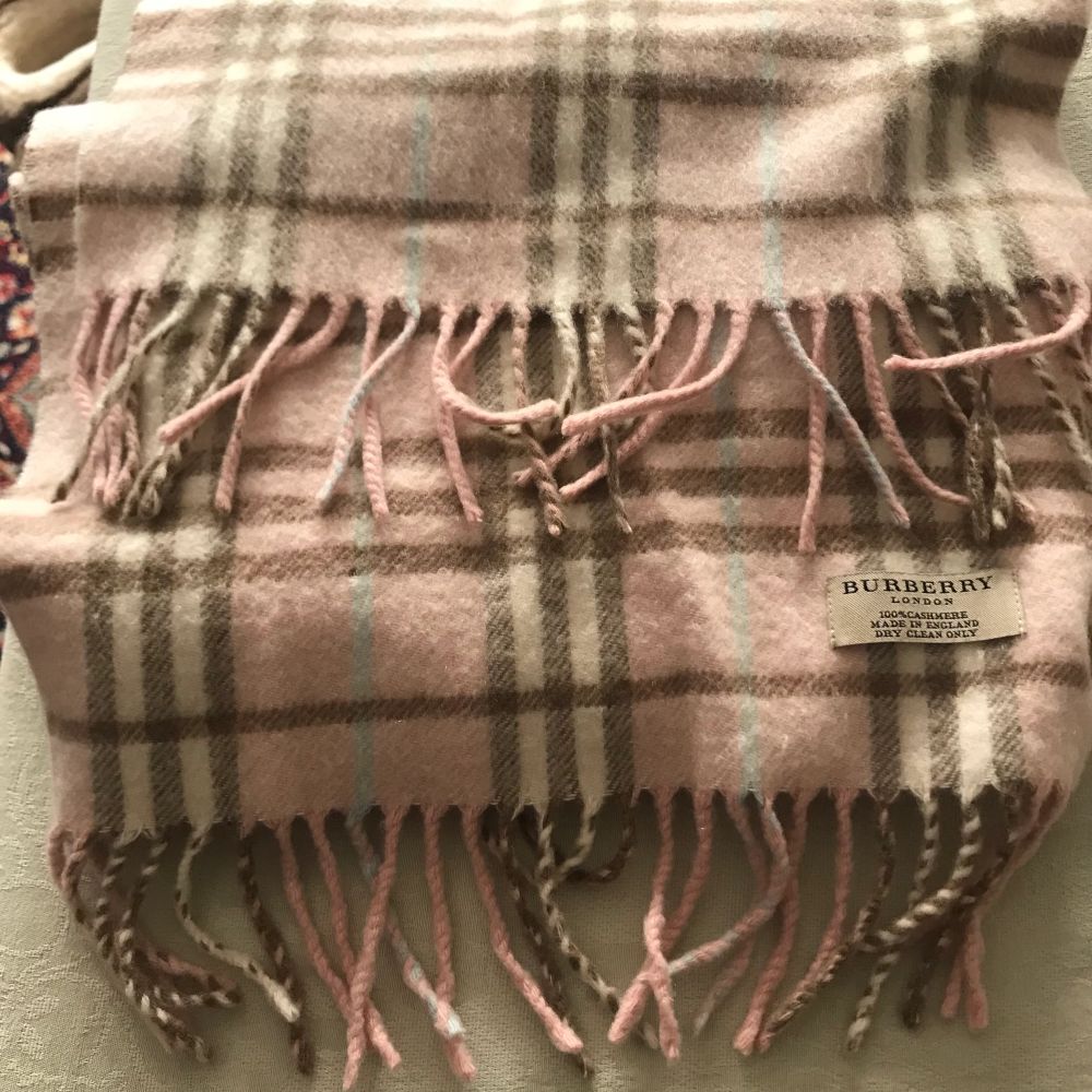 Burberry halsduk top dam rosa