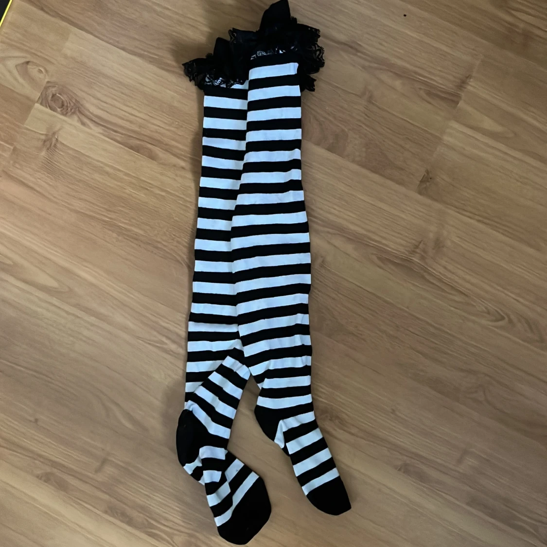 KILLSTAR - Stripe socks - 90
