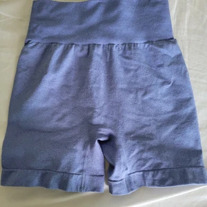 Oanvända träningsshorts 🩳💪 - Kvaliteten på dessa träningsshorts är underbar! Superstretchiga, andas bra och är helt squatproof‼️ Så ledsen att de inte passade mig (är vanligtvis S/M)