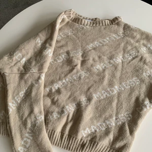 Stickad tröja - Jättefin stickad tröja från madlady