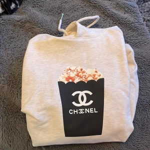 Tröja  - Tröja från Jackie⭐️❤️oklart vad priset blir 