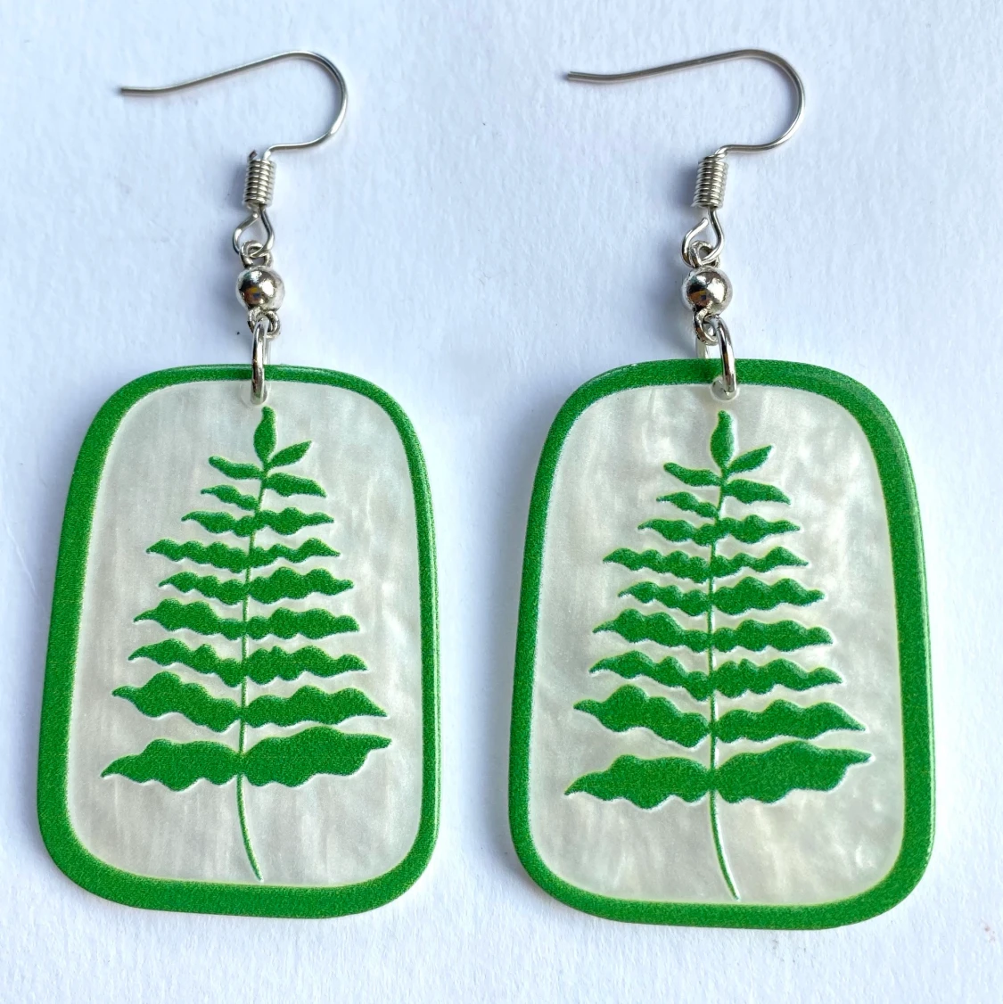 Fina gröna örhängen 💚