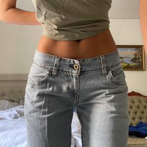 OBS! Tryck inte på ”köp nu”⭐️❤️ Levi’s 571 jeans i storlek 29/32! 