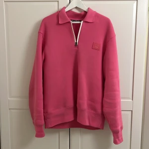 Acne studios tröja - Äkta acne studios tröja använd 2-3 gånger, nyskick, köpt för 1 årsen på Cennino Donna. Nypris 2 799kr