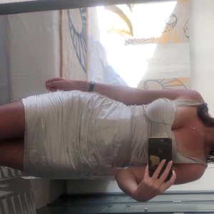 Klänning - Party dress